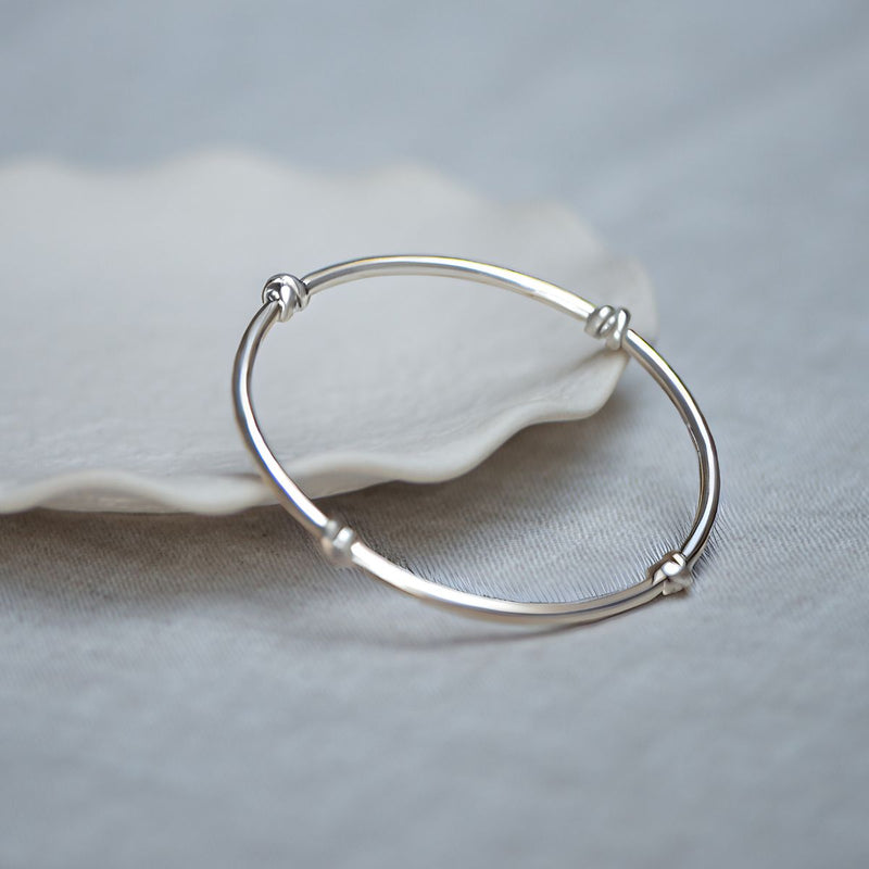 St Ives Sterling Silver Knot Bangle