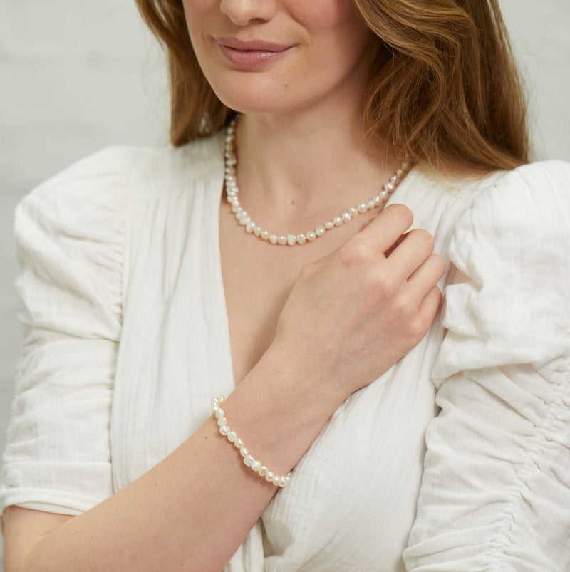 Alderley White Pearl Stretch Bracelet