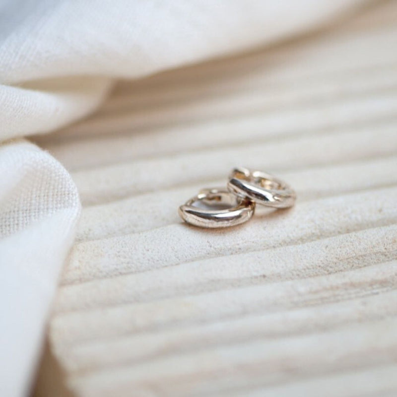 Fernshaw Mini Silver Huggie Hoop Earrings