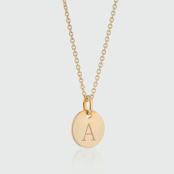 Hobury 9ct Yellow Gold Disc Engraved Initial Pendant