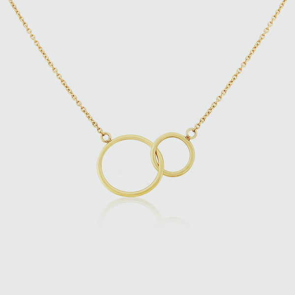 Goldsmiths 9ct Yellow Gold Fluid Circle Pendant G10FCGS18002P | Goldsmiths