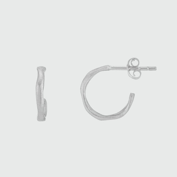 Olivera Mini Piccolo Brushed Silver Earrings